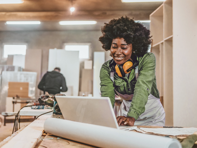 Women Business owner on laptop 772x579.png